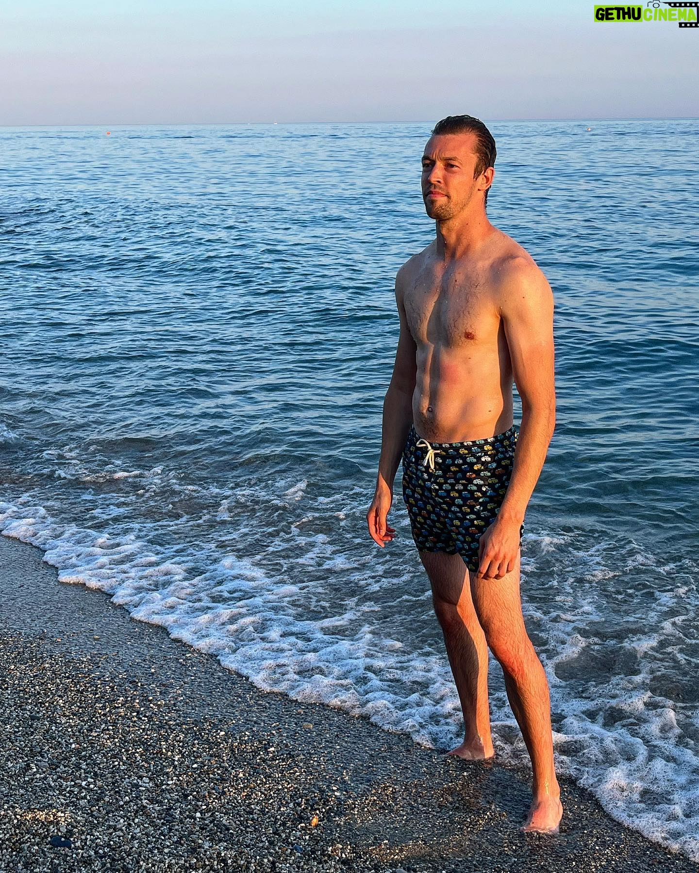 Daniil Kvyat - 10.4K Likes - Summer (with good lighting)