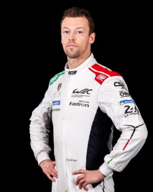Daniil Kvyat Instagram - Season starts next week 😉🌟 let’s start the journey! @lamborghinisc @iron.lynx