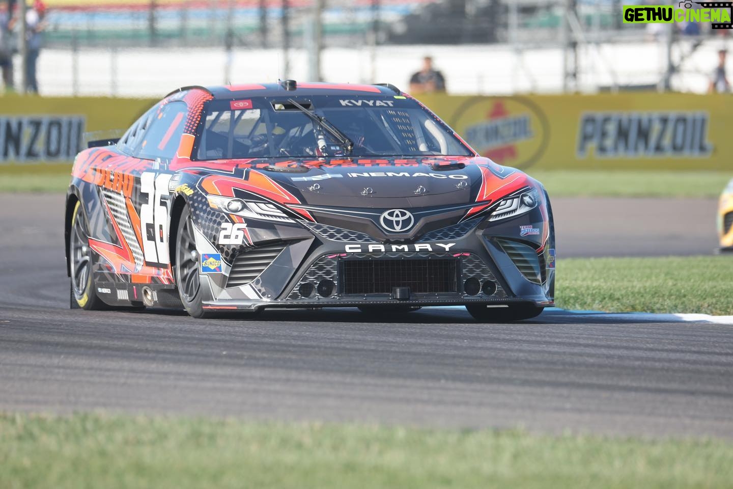Daniil Kvyat - 11.4K Likes - Saturday photo report 😄 what a wild ride! First time ever in a NASCAR car, great effort by everyone in the team to get car on track and running. Tomorrow we go for some racing!
Очень рад что проехали несколько кругов сегодня, все в команде сделали отличную работу что бы машина была на ходу! Завтра гонка 🏎