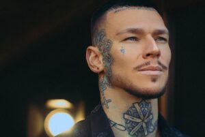 Daniil Prytkov Instagram - Фотограф, в которого я верю
@zolotoooooooooooooooooo 
☝🏽 видел её последние дипломные картины, стоит к ней записаться на съемку, это того стоит.