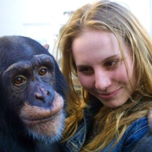 Danny Elfman Instagram - Teenage Mali and I visited the set of Tim Burton’s “Planet of the Apes” in or around the 2000s. We got to spend some real quality time with the chimps that were on set. Priceless! 

Once a day, they would frolic free and wild in an empty soundstage… swinging in the rafters high above us. Really amazing. 

#throwbacktuesday #dannyelfman #planetoftheapes #timburton