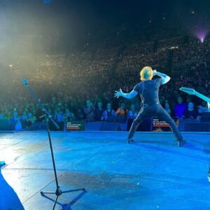 Danny Elfman Instagram - Special thank-you to those who came out to the @hollywoodbowl Nightmare Before Christmas shows. I still can’t believe it’s been 30 years - what a blast! Here is a little recap with more on my new website! 

#NBX2023 #Nightmarebeforechristmas #Hollywoodbowl

📸: 
#1, #3, #4 @melisamcgregor77
#2 @bernyfloresoficial
#5 @jfpmmuse