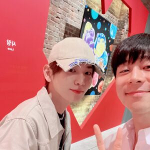 Danny Koo Instagram - @khmnim1513 형의 너무나 멋진 exhibition 감사해요 🫶🙏