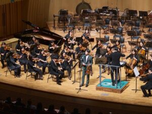 Danny Koo Instagram - Happy White Day 🤍 with the @incheon_philharmonic_orchestra and Maestro @hangyul_ch 🙏