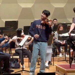 Danny Koo Instagram - A wonderful two concerts with Maestro @woong__cha and the @kbssymphonyorchestra 💙🙏