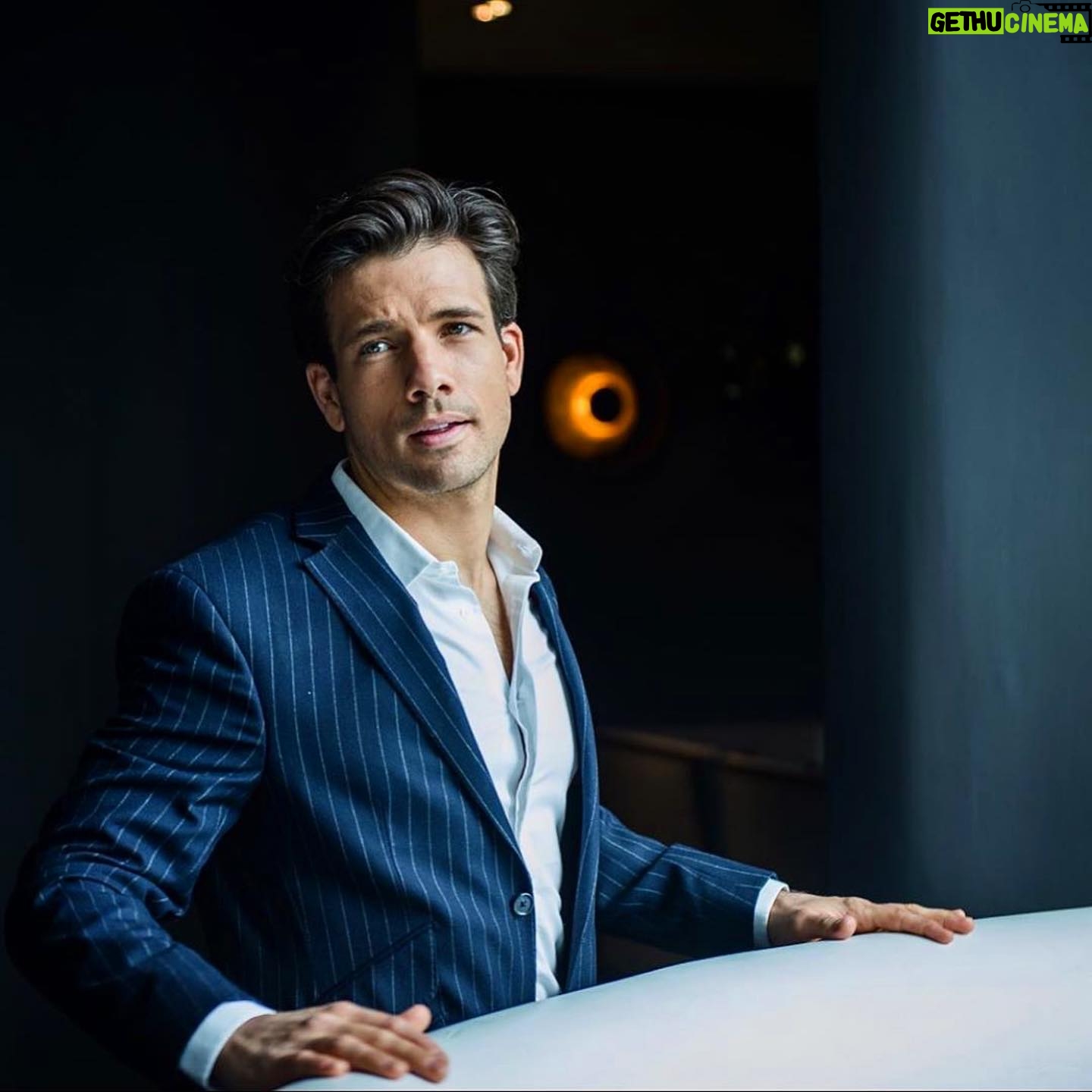 Danny Mac - 2.9K Likes - 📸 - @drewtphoto .
#Repost @thegentlemenscorner_
・・・
@dannymaconline with a beautiful @roomtenbespoke blazer 🔥
Follow 👉🏼 @thegentlemenscorner_ for more stylish outfits and content 💯
.
.
.
#thegentlemenscorner
#business #businesstime #businessman #classygentlemen #dapper #dapperstyle #gentlemenwithstyle #gentlemenwithclass #highclass #menwithclass #classygentleman #menwithstyle #classyoutfit #stylish #stylishgent #mensfashion #luxurylifestyle #thegentlemensclub #gentlemenonly #puregentlemen #mensfashion #suits #suitstyle #roomtenbespoke