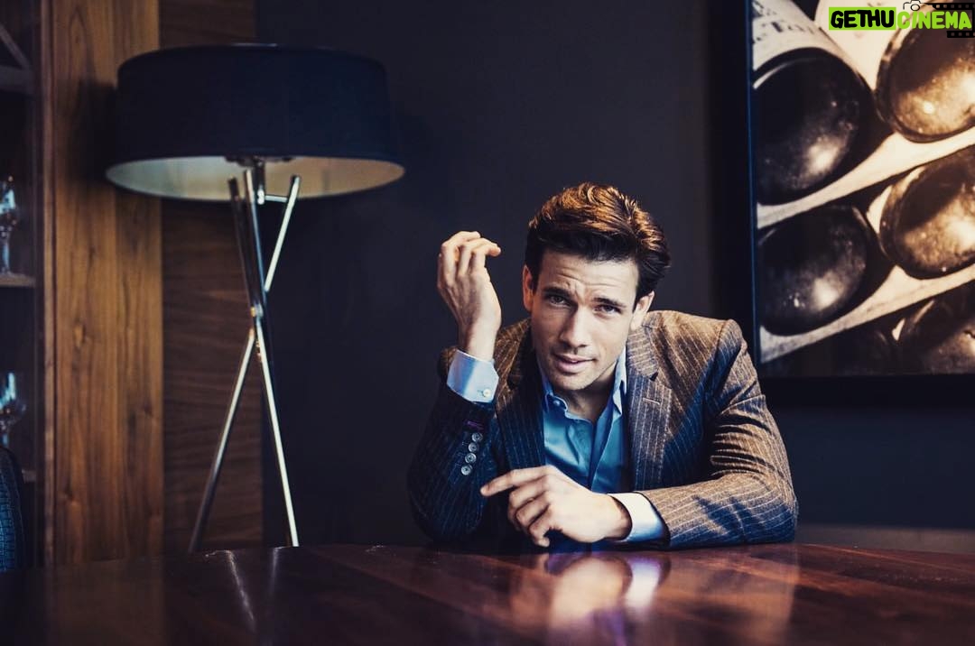 Danny Mac - 3.2K Likes - #Repost @roomtenbespoke
@dannymaconline
📸 @drewtphoto
#roomten #dresslikeyoumeanit #madeotmeasure #bespoke #bespoketailoring #bespoketailor #menswear #menwithclass #menwithstyle #farnham