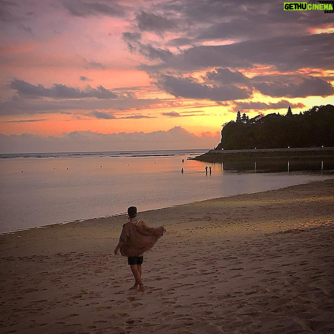 Danny Mac - 1K Likes - Beach bum #bali #themuliabali #sunset 🌅 #escapetomulia