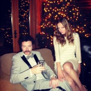 Danny Masterson Instagram - Happy New Years my friends! We love you. ✌️💩 2020