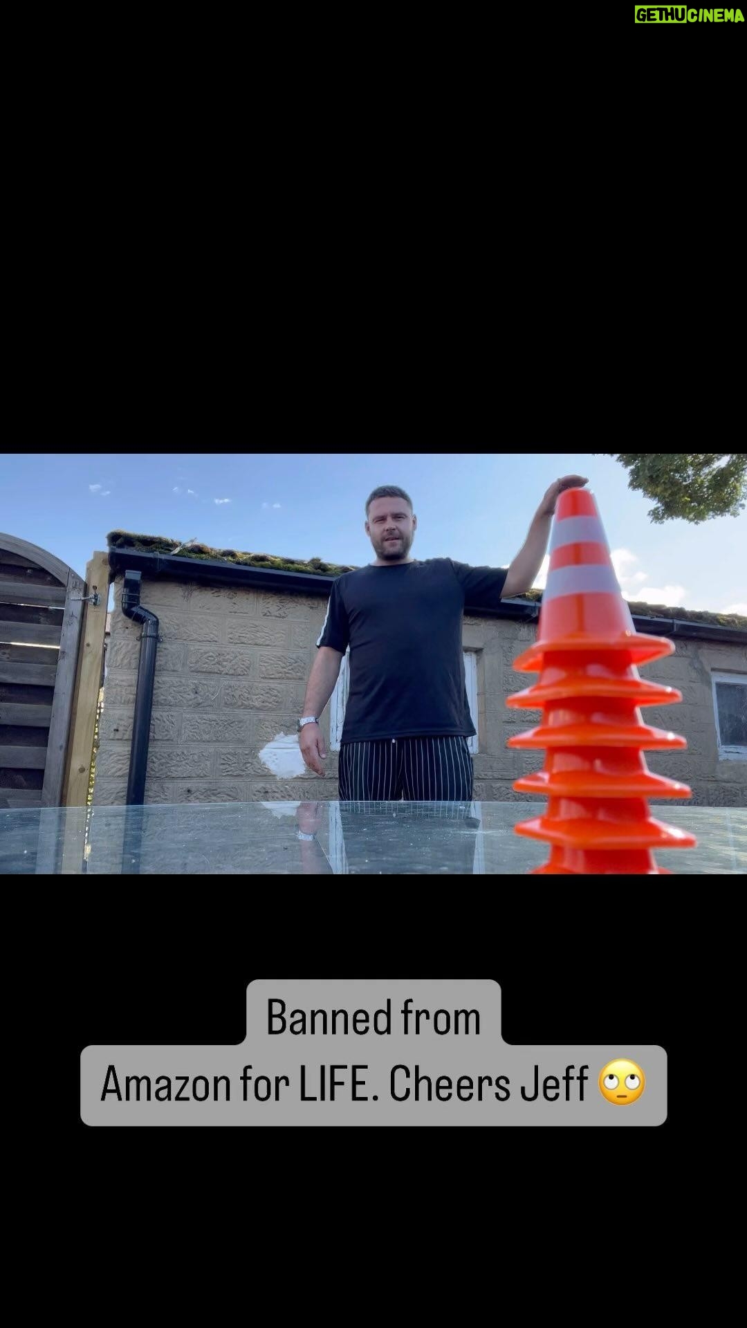 Danny Miller - 24.7K Likes - DADS LIFE - CHAPTER 1,064: āAMAZON BANā
Watch til the end šššššššš