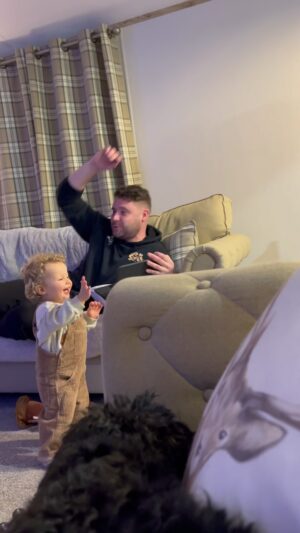 Danny Miller Instagram - You’ll be pleased to know I’m now fluent in baby talk. Watch til the end… 😂

 @wooglobe Verified (Original) *For licensing / permission to use:  Contact - licensing@WooGlobe.com