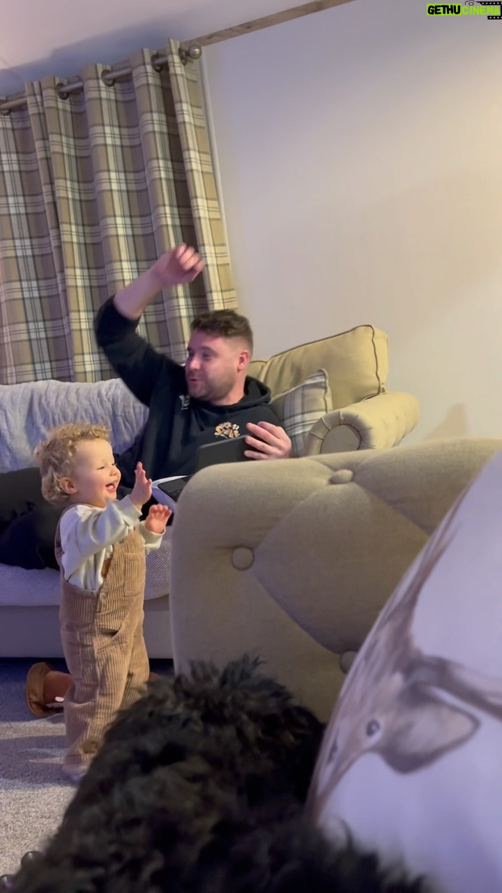 Danny Miller - 52.7K Likes - Youāll be pleased to know Iām now fluent in baby talk. Watch til the end⦠š
@wooglobe Verified (Original) *For licensing / permission to use: Contact - licensing@WooGlobe.com