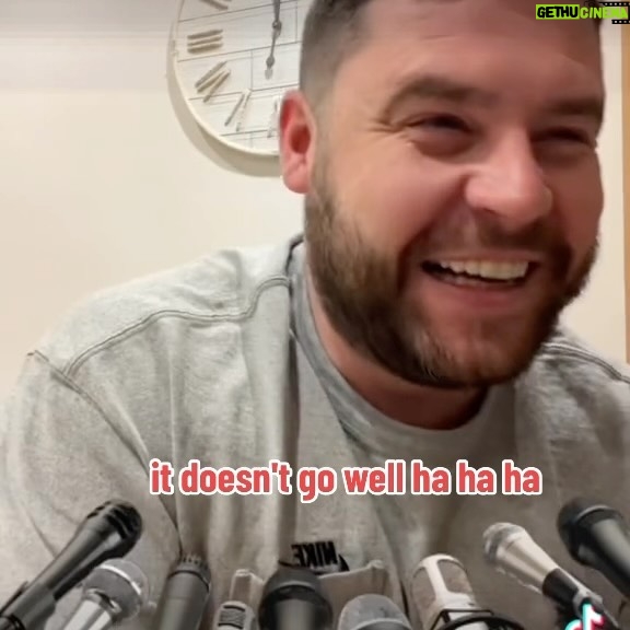 Danny Miller - 9.5K Likes - Dad gives his first ever post match conference as assistant manager after stepping in for the team manager for a full day with the kids
#dad #dads #dadsofinstagram #mum #mumsofinstagram #mummy #manager #football #press #conference