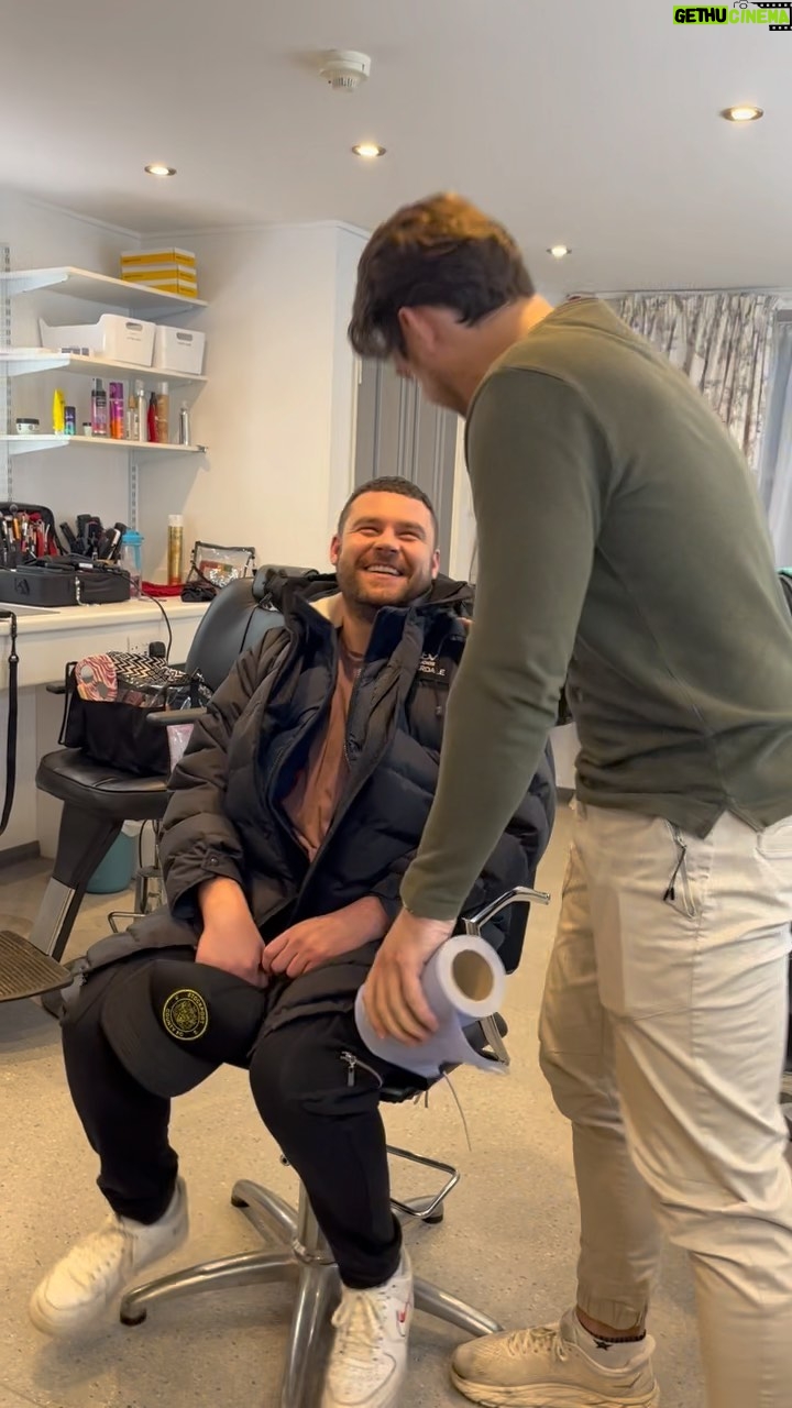Danny Miller - 21.7K Likes - Well and truly got me. Absolutely fuming.
I still feel stupid..
⦠as much as I love you, stay away from me š
@lawrencejarobb
#magic #trick