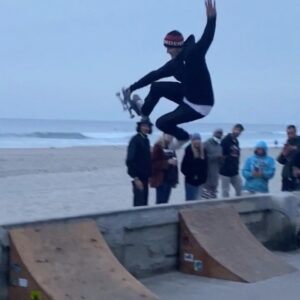 Danny Way Instagram - Another super fun afternoon in @missionbeach.sd at #sk8bigwednesday.. still got my ninja rolls on lock lol  @navs 🔥 @rhino 📹@independenttrucks