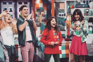 Dany Martins Instagram - Llego el día! Hoy 17 hs Arg! #pijamaparty por @disneychannel_la Invitada especial @karolsevillaofc Revisen horarios en cada país! COLOMBIA 18 hs MÉXICO 17 hs! Programa totalmente renovado! #Programa #Disney #DisneyChannel #amigos #Entretenimiento