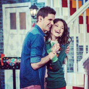 Dany Martins Instagram - Faltan solos 2 días! Este sábado, por @disneychannel_la No te pierdas la nueva temporada de #pijamaparty con @karolsevillaofc como primer invitada! Y ni te cuento todos los chicos que se vienen! #disneychannel #Disney #amigos