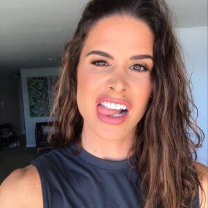 Danyelle Wolf Instagram - It’s Monday, start the week off strong! Get after it today! 💪🏼💪🏼