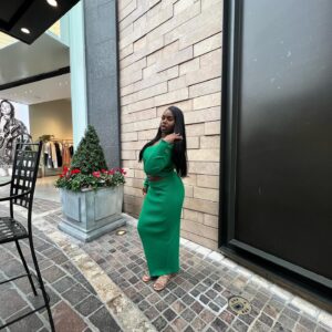Daria Johns Instagram - The Real Her - Drake 💋 
•
•
#daria #dariajohns #drake #blackgirl #green #explorepage #explore