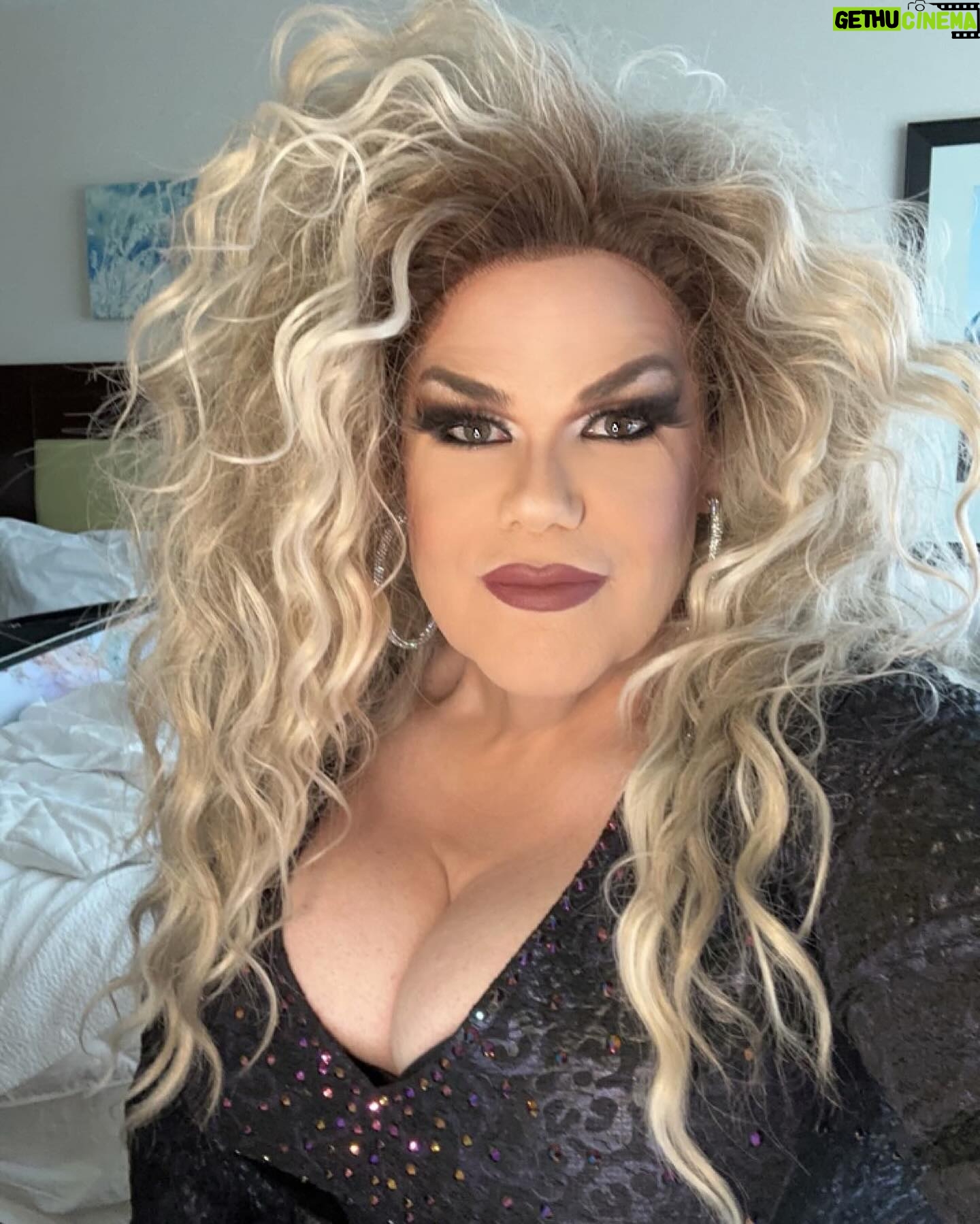 Darienne Lake - 1.4K Likes - You never know where I’m going to show up. Last night, I was honored to celebrate Elayna & Page’s upcoming nuptials in #PennYan NY. Fun fact: they broke the world record for the largest pancake. You can also enjoy the Amish & mennonite clip-clopping around town.
Small towns need drag and representation. I think of all the queer children who need us to show up. So this pride season, travel to a small town pride. Spread the love. 🏳️⚧️🏳️🌈