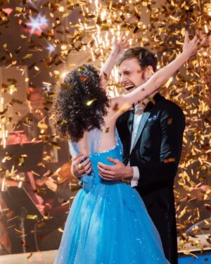 Darija Pavlovičová Instagram - A vítězi StarDance se stávají… Darija Pavlovičová a Dominik Vodička! 😍 Darija se nám už navždy zapíše do povědomí nejen jako skvělá herečka, ale také fantastická tanečnice. Oběma jim moc gratulujeme! 💖 Byli jste úžasní! 💕

#stardancexii #stardancecz #ceskatelevize