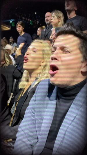 Darío Lopilato Instagram - No se confunda! En esta no somos #coqui y #paola jajaja … seguimos siendo #hermanos pero desde otro modo! @luisanalopilato y @daniela_lopilato compartimos varias #pasiones @luismiguel es una de ellas! Nos cantamos todo! 
@marielsandovalrebak la tía también se cantó todo! Jajaja y @maria.irigaray no paro de aprenderse todos los temas! Una noche inolvidable!!!