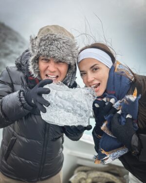 Darío Lopilato Instagram - GLACIARES GOURMET 
@marpatagcruceros ★★★★★
Navegamos por el Lago Argentino, por el Canal de los Témpanos, recorriendo el Brazo Norte, con una vista increíble en el Glaciar Spegazzini, Upsala y Perito Moreno. También desembarcamos en Puesto de Las Vacas 🐮 
Una excursión sumamente recomendable. 

@elcalafatetierradeglaciares 
Gestión: @bal.luciano 
@designsuites 🏨
@babiaviajes ✈️

@carina_bradanini @leti.loo @federicairigaray