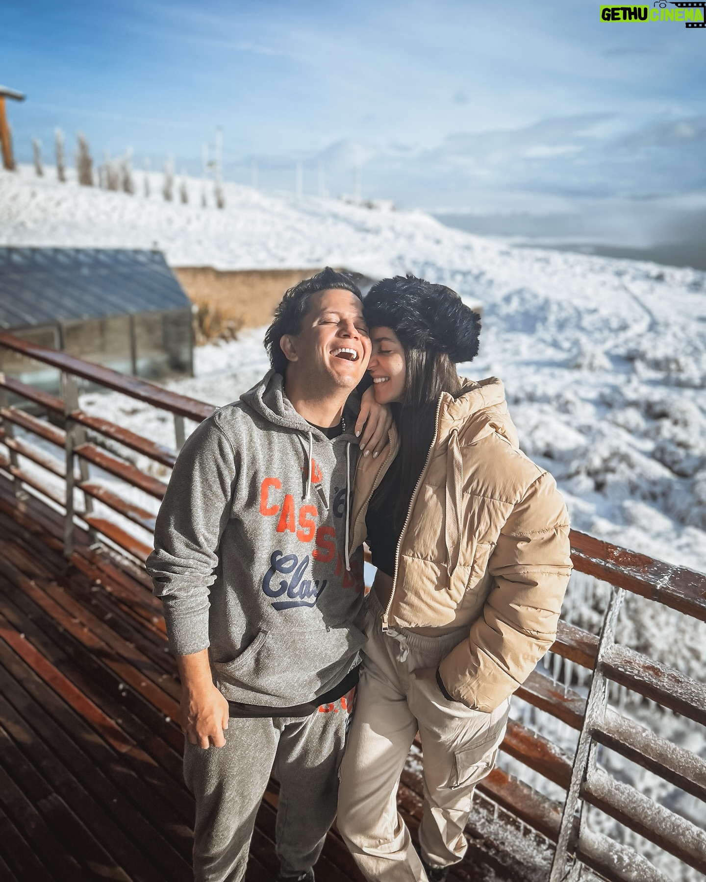 Darío Lopilato - 31.3K Likes - Nuestro hogar en El Calafate = @designsuites ❄️
Un hotel muy completo, con todas las comodidades y una vista increíble ★★★★★