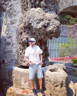 Darío Ripoll Instagram - Puebleando !  #felizdomingo  #morelos #actor #actorlife #cargandopilas🔋 #loquesevirneescandela ✌️😎