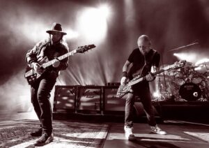 Daron Malakian Instagram - Happy Birthday Shavo!!! Love you my brother! 

📷: @gregwatermann