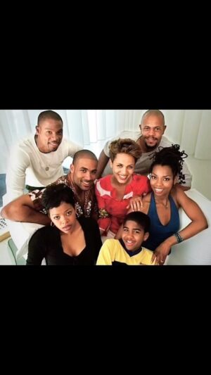 Darrin Henson Instagram - Since it’s  Wednesday and the show used to come on at 10 PM every Wednesday night this is for the ❤️ This is for all the soul food series fans … I mean Thanksgiving is coming up in the Joseph family always celebrated Thanksgiving together we love you big mama @irmaphall  #soulfood #series #drama #1 #loved #family  #lemvanadams #darrindewitthenson