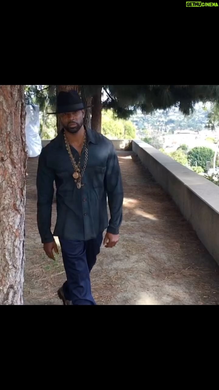 Darrin Henson - 1.6K Likes - 👂🏾