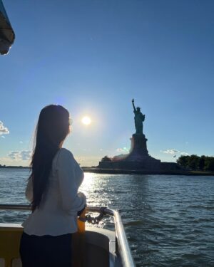 Darshana Banik Instagram - Liberty ❤️🌈

That’s all.

#statueofliberty #newyork #day