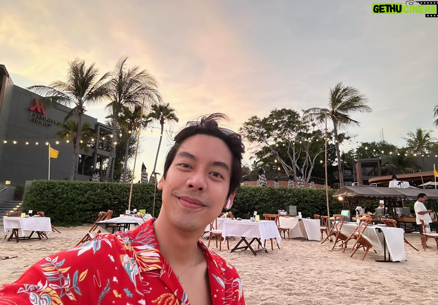 Darvid Kreepolrerk - 3 Likes - About last night.🌴