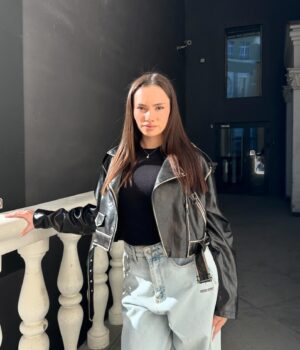 Darya Aleksandrova Instagram - Я думала, между нами вспышка, но это decoy 📸