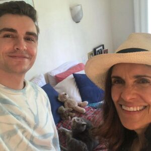 Dave Franco Instagram - dave and his mom 💔   #davefranco