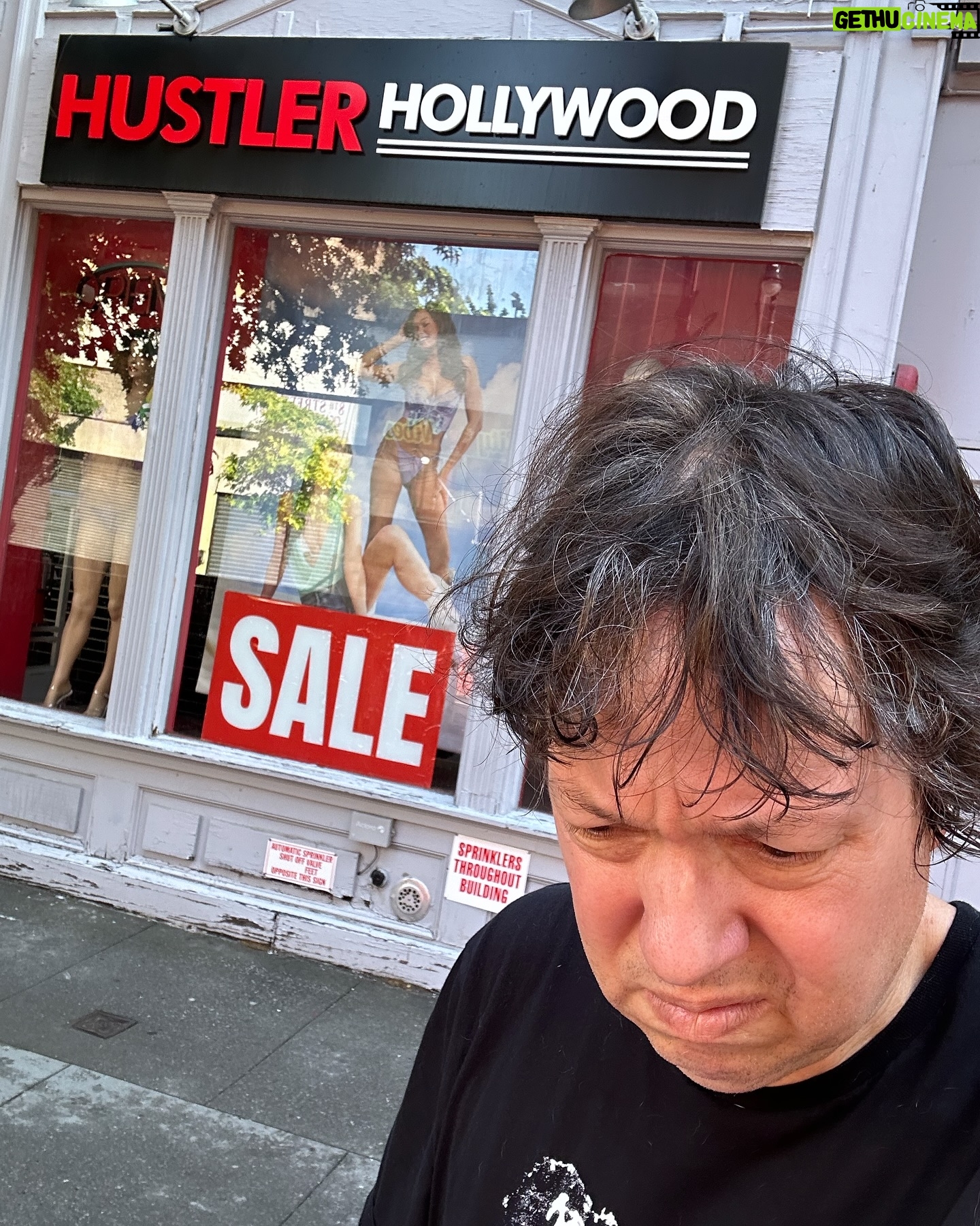 Dave Hill - 2.2K Likes - Have a great weekend, everybody.
