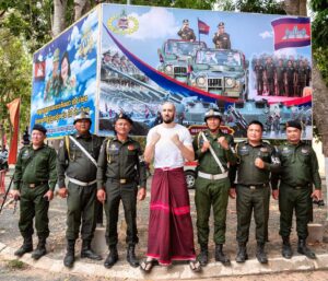 Dave Leduc Instagram - Today I was invited as guest of honor to meet with the families of 600 veterans who are members of the Cambodian Veterans Association. Fighting in the ring is nothing compared to giving your life and body for your nation. I have an immense amount of respect for them. Thank you for your service. Im happy that I was able to give food, donations and smiles to these courageous men and women.