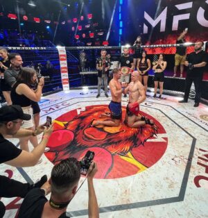 Dave Leduc Instagram - After a successful first event, I wanted to go bigger and better for MFC 2, my second event as a promoter. Saying that I’m extremely proud of the work of the whole team at @worldwidemfc would be an understatement! 🙏

We f**king killed it. Partnership with @fitetv, Lethwei world title sanctioned by the @worldlethweifederation, legendary commentary by @robinblackmartialarts and INCREDIBLE bloody fights and stoppages! 

*Yes, we named the promotion "Marshall Fighting Championship" after @joerogan‘s dog “Marshall” (@marshallmaerogan) and yes that’s him on the center cage floor, because Marshall is f**king G 😄

Hatala vs Saladiak was a blood war, these guys have my full respect. I will remember this event for ever.

(check out the last slide to see a Robin Black showing the aftermath of our crazy event!) 

We are already looking at suitable cities and venues for MFC 3 👀

Wanna fight? DM @worldwidemfc