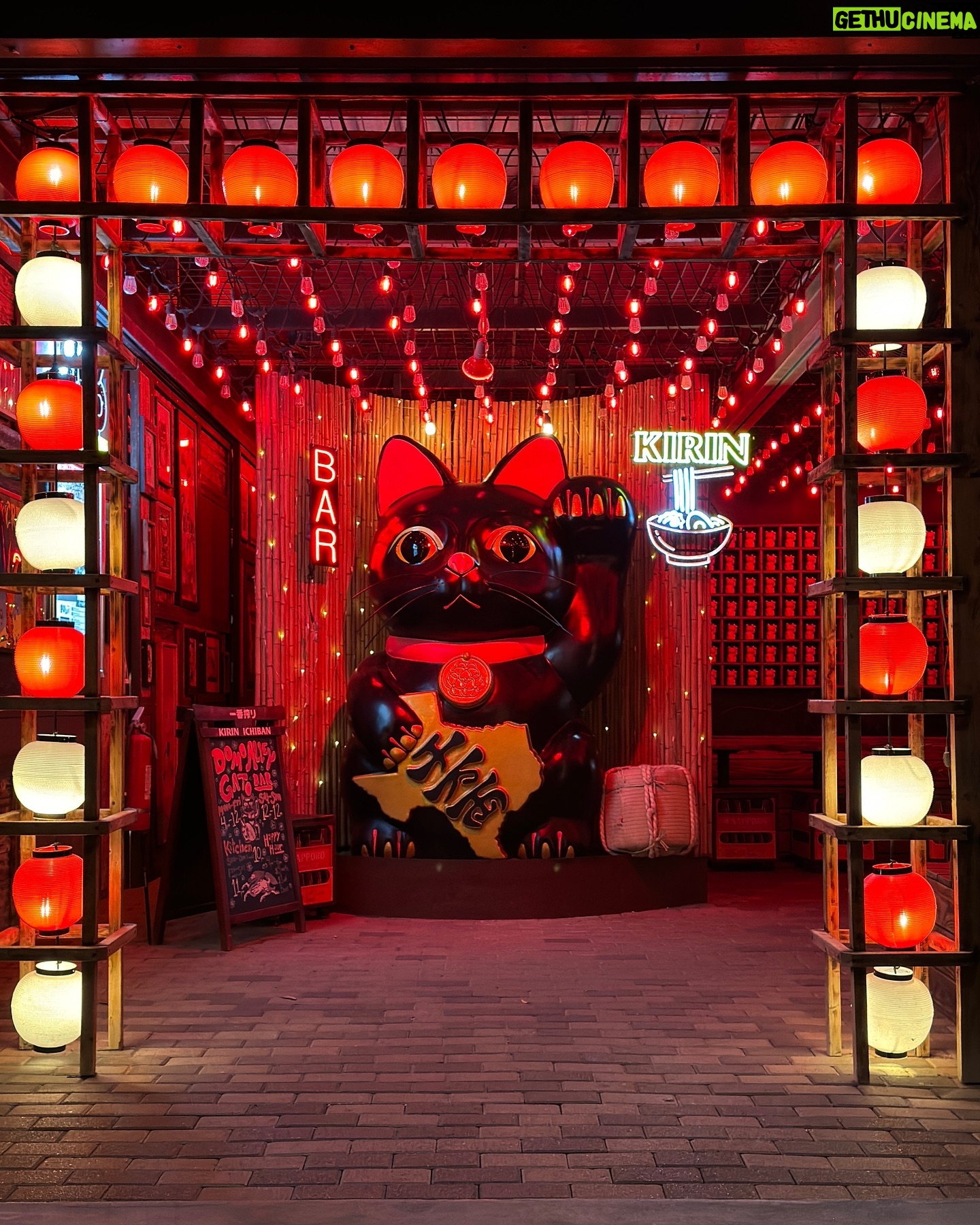 David Byrne - 8.4K Likes - Texas Maneki-Neko
