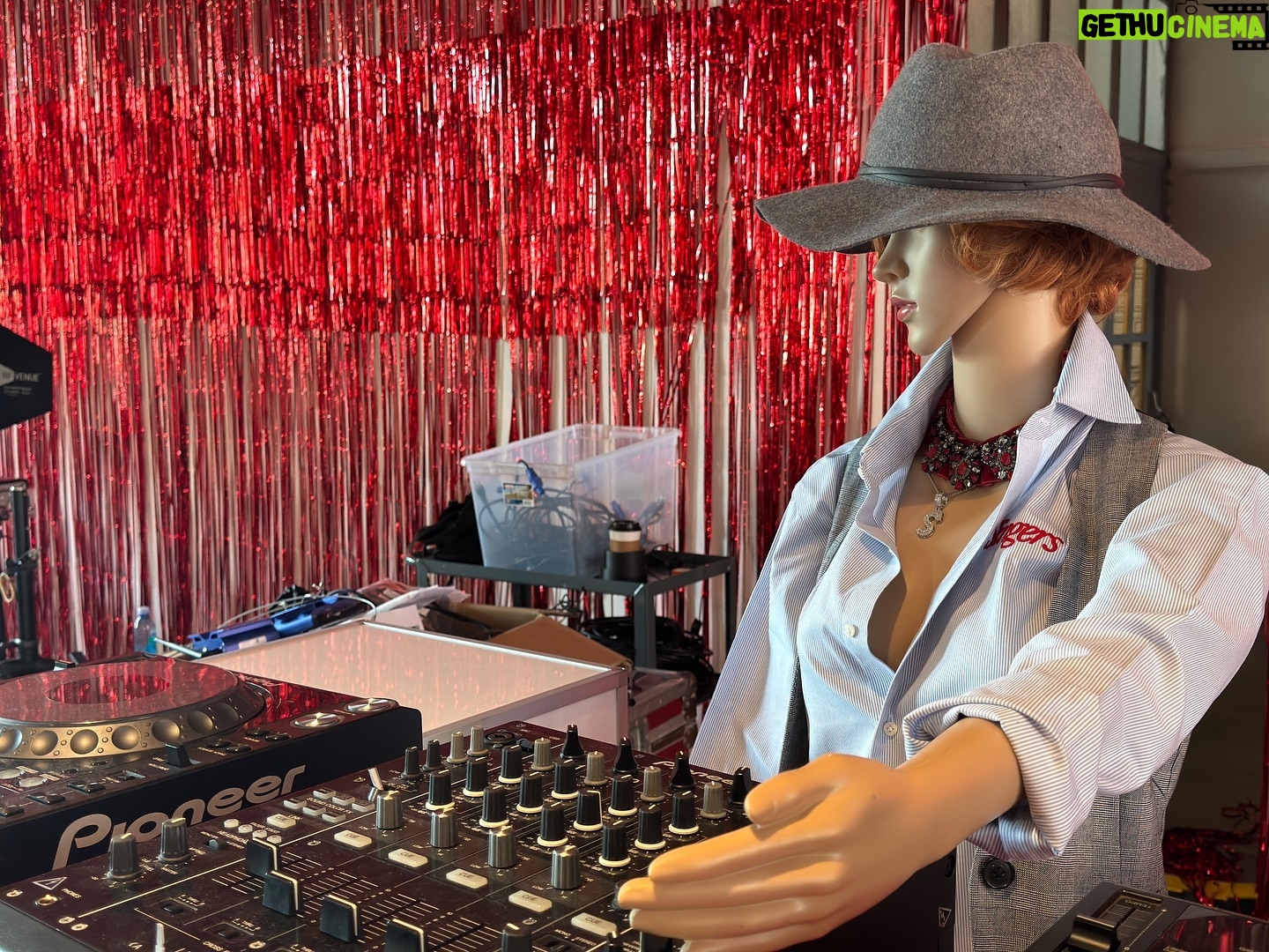 David Byrne - 5.6K Likes - AI DJ