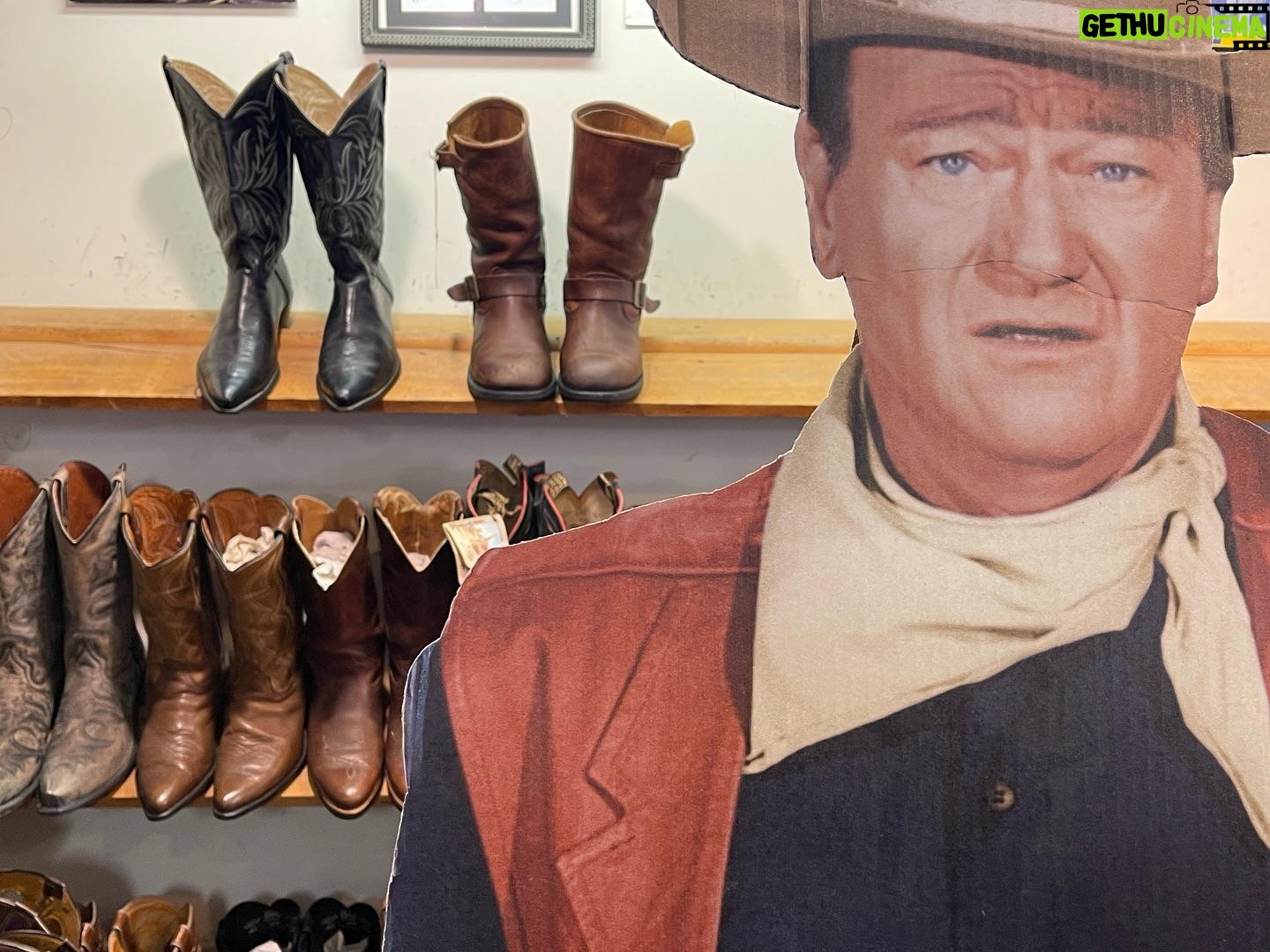 David Byrne - 5.6K Likes - the duke is boot shopping