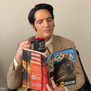 David Dastmalchian Instagram - Can’t believe we’re finally out into the world! 

2 years ago I got to join the Cairnes Bros & their family of Aussie indie filmmakers to make this little love letter to our favorite genre classics of the 70’s & late night TV. Thank you SO MUCH to everyone who has gone to see the film & shown their support. 🖤 U Night Owls. #latenightwiththedevil 🔥📺🔥