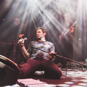 David Duchovny Instagram - Finally going to get to play some of Gestureland live for you. See you in November. 

🏴󠁧󠁢󠁳󠁣󠁴󠁿🏴󠁧󠁢󠁳󠁣󠁴󠁿🇬🇧🇬🇧🇩🇪🇩🇪🇫🇷🇳🇱🇦🇹🇮🇹

Tickets on sale July 14th.

📸: @byjanejimenez