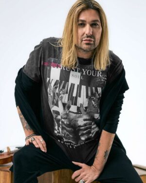 David Garrett Instagram - 🚨Scammer Alert🚨 
Dear All,
Please be aware of scammers/imposters!
So many accounts claim to be me, my team or individuals telling you I’m in need of money, iTunes cards, steam cards or they try to get you to purchase VIP tickets to meet me or backstage entrance for our concerts! We do not offer anything like this! 

I do not have any private/secret/fan-chat accounts or contact followers via whatsapp/telegram or other chat-platforms.

I do not write in fangroups. Please be aware, most fangroups are full of scammers! 
Only purchase your tickets via official channels/the links on my website david-garrett.com

My official and only accounts are

FB: davidgarrettofficial
Insta: davidgarrettinsta
X/Twitter: david_garrett
TikTok: davidgarretttiktok
Youtube: davidgarrettmusic

📸 Thomas Liebchen
👕@key_largo_fashion