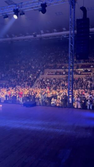 David Garrett Instagram - Finished the second show of ICONIC 2024 in Varna tonight! Thank you Bulgaria 🤩

#davidgarrett #bulgaria #iconic #stage #encore #backagain #franckvanderheijden #rogiervanwegberg