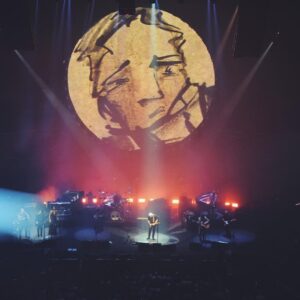 David Gilmour Instagram - I'm joining with musicians & music lovers to ask our government to provide support to the live music industry at this time of crisis. 

Please join me by sharing photos of the last pre-lockdown gig you went to, using #LetTheMusicPlay

(Pics: Royal Albert Hall, 30 September 2016)