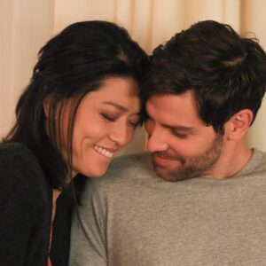 David Giuntoli Instagram - An adorable & total covid breakdown on this Thursday’s #amillionlittlethingsabc. 💙🦠💙