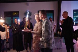 David Gránský Instagram - Ta holka moje slavila ⭐️
 🎈30🎈

Půlku našich životů jsme spolu,
něco to znamená asi…🎼