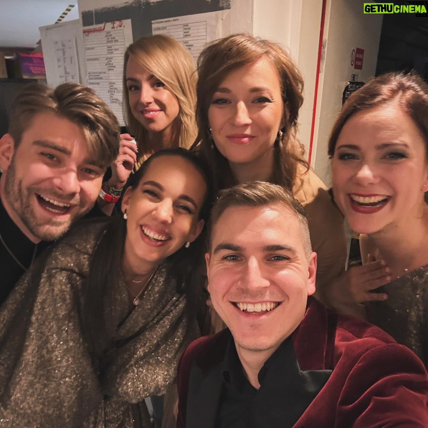 David Gránský - 8.2K Likes - TRAPL 60 💙
@ivanakorolova @berenika_off @misatomesova @mareklambora 🙏🏻